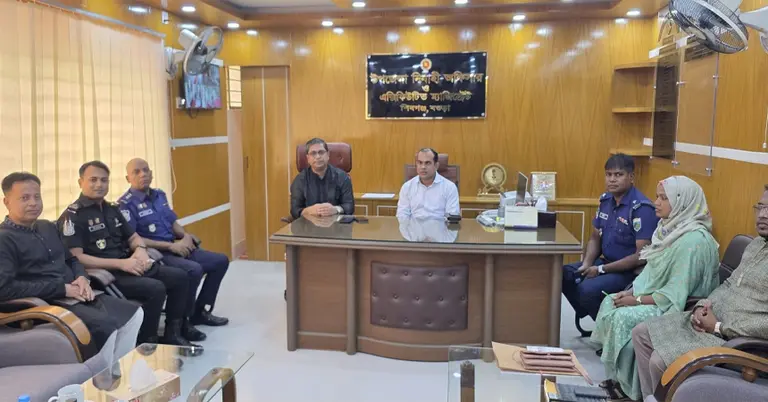 শিবগঞ্জ উপজেলা নির্বাহী কর্মকর্তার কার্যালয়ে অনুষ্ঠিত বৈঠক